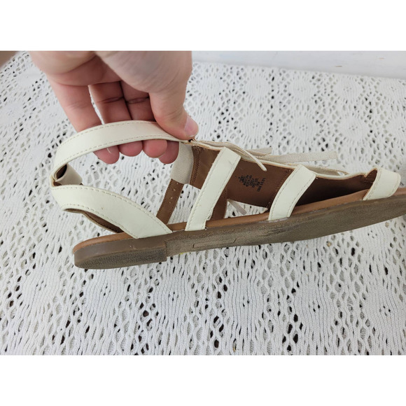 Old Navy Cream Tiered Tassel Gladiator Flats Sandals Shoes Women's Size 7 - Picture 3 of 9
